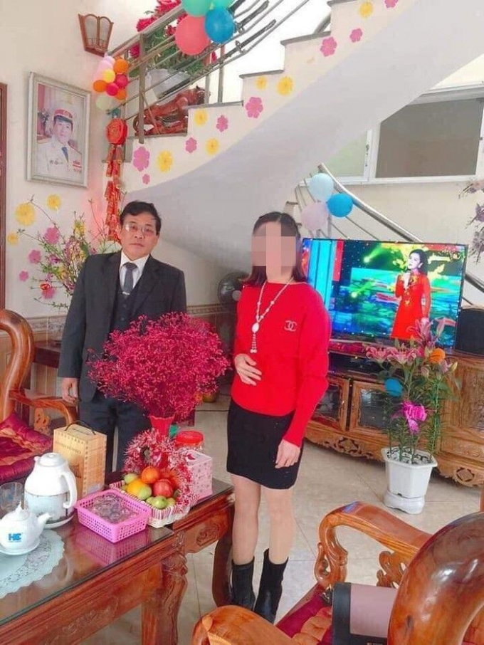 He-lo-them-buc-thu-gui-vo-cua-nguoi-truy-sat-ca-gia-dinh-em-gai-1-1568960661-width700height933