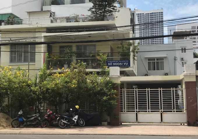 Khu đất có địa chỉ tại số 42 Nguyễn Thị Minh Khai, phường Lộc Thọ, TP.Nha Trang hiện đang là Sở Ngoại vụ tỉnh Khánh Hòa.