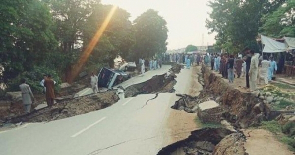 Động đất tại miền Bắc Pakistan: Gần 500 người thương vong