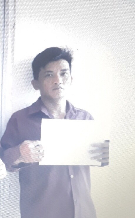 439B3359-4ED6-45DE-B569-7BD8547595AC.