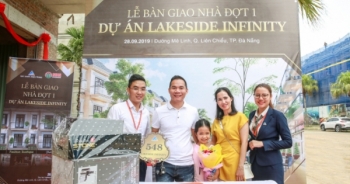 Trao nhà cho khách hàng tại dự án Lakeside Infinity