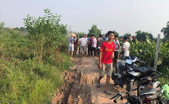 Hiện trường nơi phát hiện thi thể chị H. với nhiều vết thương trên cơ thể.