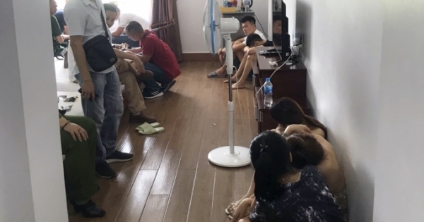 Phát hiện 6 nam thanh nữ tú đang tổ chức tiệc ma túy trong nhà nghỉ ở TP Uông Bí, Quảng Ninh