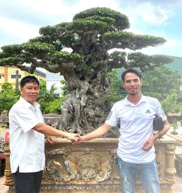 Cuộc giao dịch thành công tác phẩm “Tiên lão giáng trần” giữa anh Nguyễn Văn Chí và anh Phan Văn Toàn với giá 28 tỷ đồng