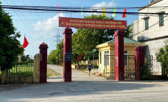 UBND x&atilde; Vũ Lạc nơi xảy ra sự việc Ph&oacute; chủ tịch HĐND đ&aacute;nh bạc.