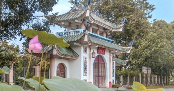 Trầm mặc Văn Miếu Trấn Biên