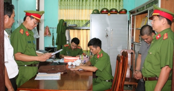 Quảng Bình: Khởi tố, bắt tạm giam 5 đối tương về hành vi hành hung chủ máy gặt