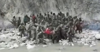 Rò rỉ video binh sĩ Trung - Ấn xung đột tại biên giới