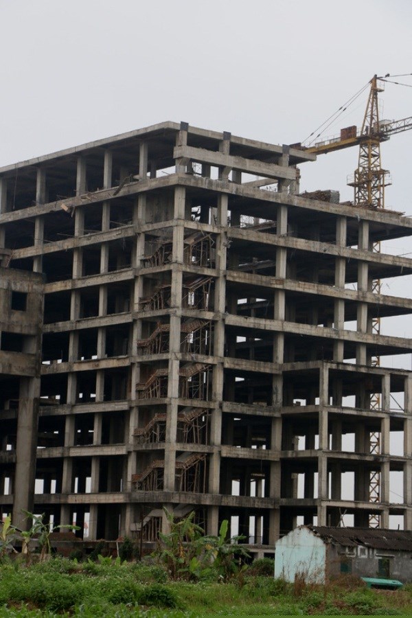 Công trình bỏ hoang quá lâu gây quá nhiều lãng phí