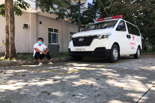 ong-doan-ngoc-hai-cho-benh-nhan-ngheo-o-bv-ung-buou-da-nang-1-1599896134274