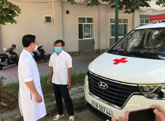 ong-doan-ngoc-hai-cho-benh-nhan-ngheo-o-bv-ung-buou-da-nang-2-1599896134275