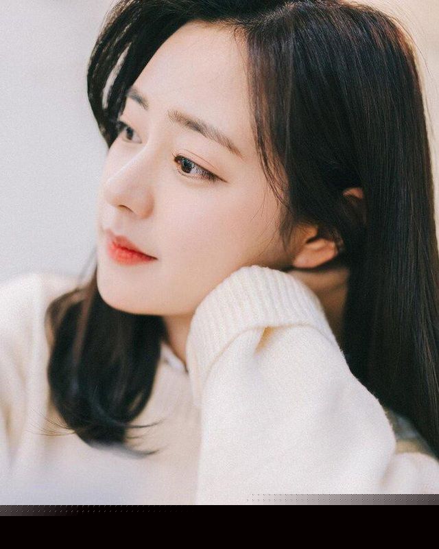 Tân Hoa hậu Hàn Quốc nhan sắc xinh đẹp tựa búp bê