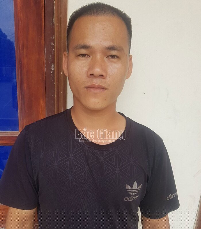 Nguyễn Đức Xuân tại cơ quan công an. Ảnh Báo Bắc Giang