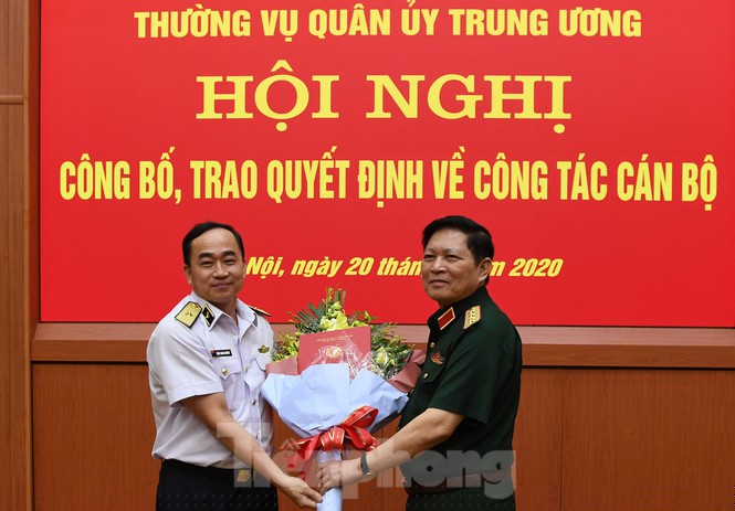 Thủ tướng bổ nhiệm Tư lệnh Hải quân, Biên phòng và Quân khu 3  - ảnh 1