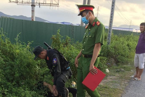 bat-giu-tai-xe-xe-ban-tai-dam-tu-vong-canh-sat-co-dong-o-bac-giang-1