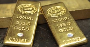 Giá vàng hôm nay 16/9: Giá vàng chững lại trước thời điểm "bước ngoặt"