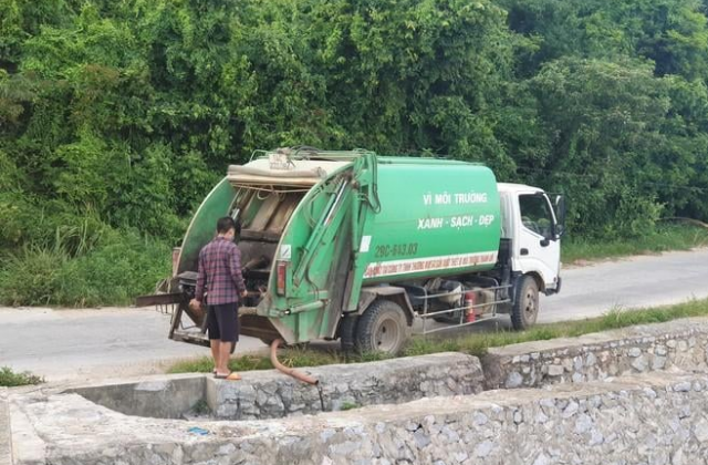 Quảng Ninh: Chủ tịch Thị trấn C&ocirc; T&ocirc; n&oacute;i g&igrave; về việc C&ocirc;ng ty M&ocirc;i trường xả thải tr&aacute;i ph&eacute;p?