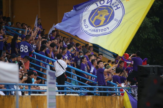 Lực lượng cổ động viên của CLB Hà Nội