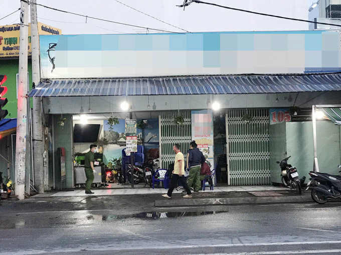 vu-giet-1-nguoi-va-nhieu-nguoi-bi-thuong-o-sai-gon-la-tu-choc-gai-trong-quan-nhau