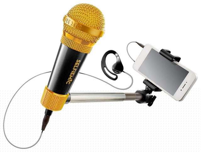 Gậy selfie được gắn k&egrave;m microphone, gi&uacute;p chủ nh&acirc;n h&aacute;t karaoke thuận tiện v&agrave; dễ d&agrave;ng.