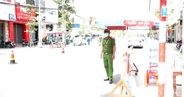 Thành phố Quảng Ngãi: Lập 23 chốt kiểm soát dịch, áp dụng thẻ vào chợ