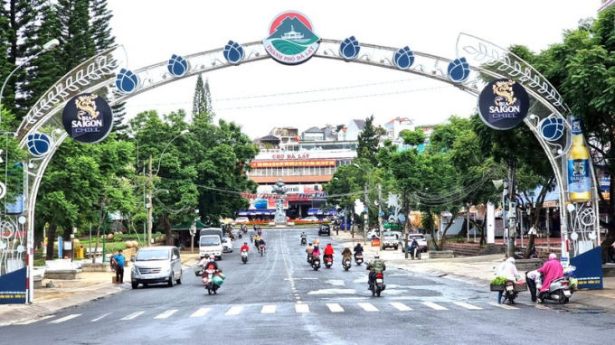 Đường phố Đà Lạt nay chỉ còn người dân địa phương.