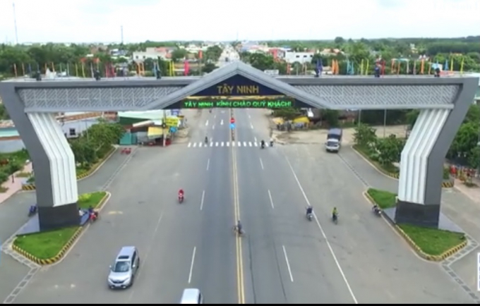 Tăng cường flycam ghi hình giúp cơ quan chức năng giám sát chặt chẽ hơn trong công tác phòng, chống dịch Covid-19.  (Ảnh minh họa)