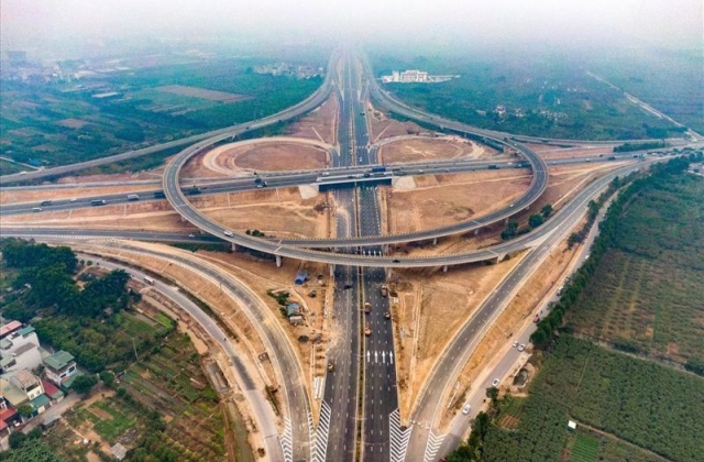 Bộ GTVT th&agrave;nh lập Tổ c&ocirc;ng t&aacute;c đặc biệt th&uacute;c đẩy giải ng&acirc;n vốn đầu tư c&ocirc;ng