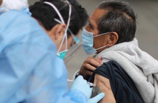 Cụ &ocirc;ng 85 tuổi ở H&agrave; Nội trở th&agrave;nh F0 sau khi mệt mỏi, sốt