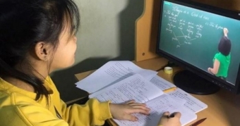 Dạy, học trực tuyến: "Đây không còn là sự lựa chọn mà là bắt buộc"