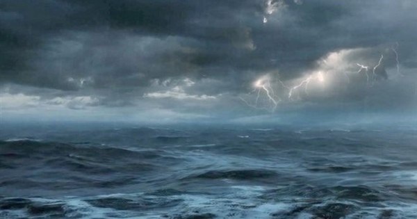 Bão số 5  giật cấp 12 đổ bộ vào miền Trung