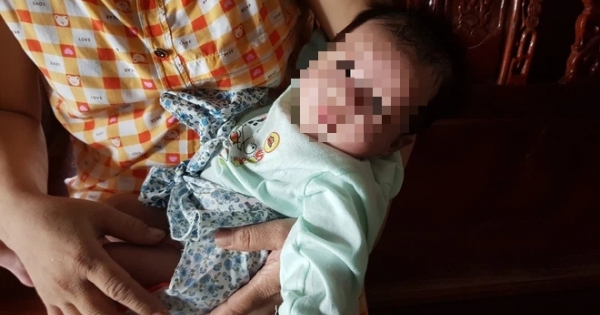 Cặp vợ chồng mất 2 con trai vì tai nạn được nhận nuôi bé gái bỏ rơi