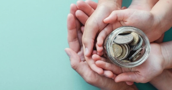 Nghệ sĩ trục lợi từ thiện: Truy cứu trách nhiệm hình sự nếu đủ căn cứ