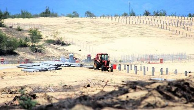 Nhà máy điện Mặt trời 'nuốt' rừng phòng hộ