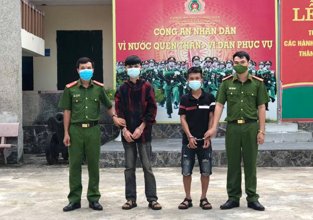 2 đối tượng Lê Phú Hà và Quách Ngọc Anh tại cơ quan Công an