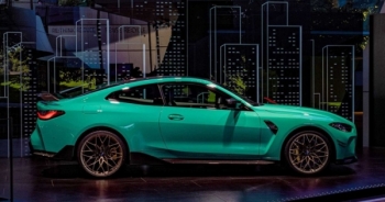 Chiêm ngưỡng xe sang BMW M4 màu xanh Mint lạ mắt