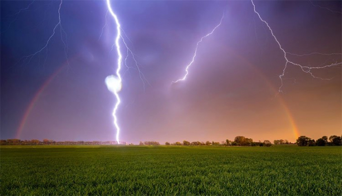 584CA906-F3AA-4956-824D-ECD9CB9BD2BE.