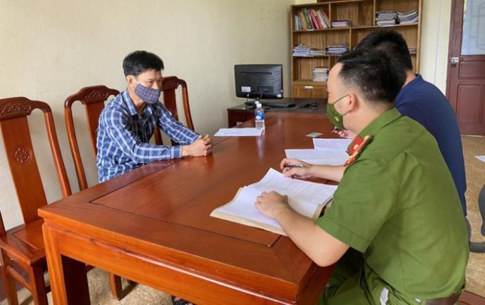 Nguyễn Văn Chung tại cơ quan điều tra. Ảnh CAHT.