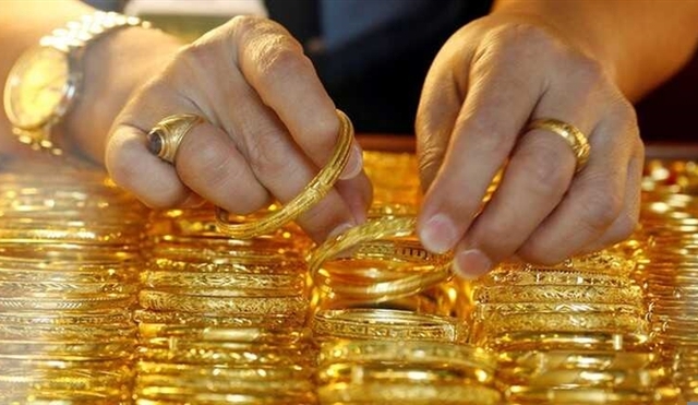 Giá vàng hôm nay 17/9: Giá vàng đột ngột lao dốc