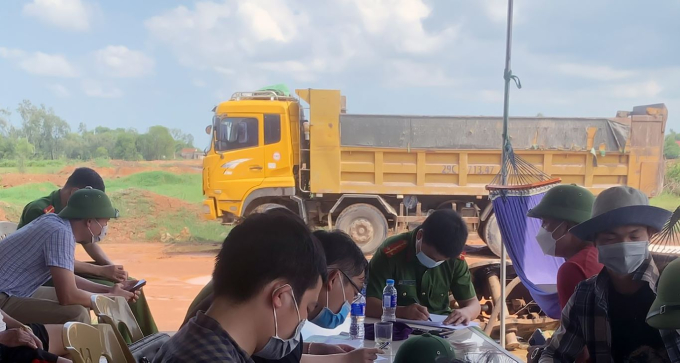 images1679514_Khai_thac_dat__1___Medium_