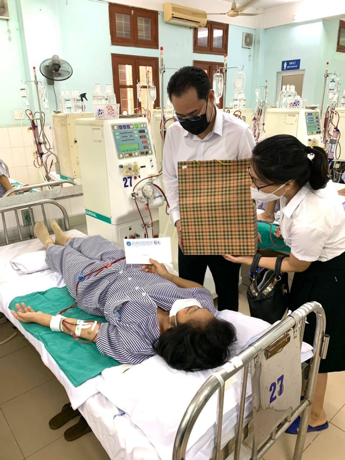 52B541A6-BC57-448E-BD64-A4D81B650592.