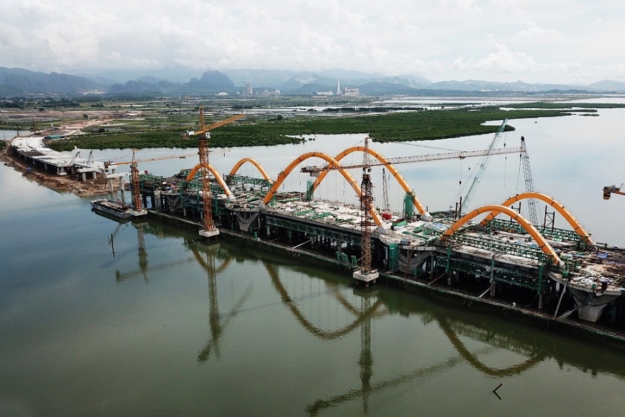 Quảng Ninh mạnh tay xử lý chậm giải ngân vốn đầu tư công