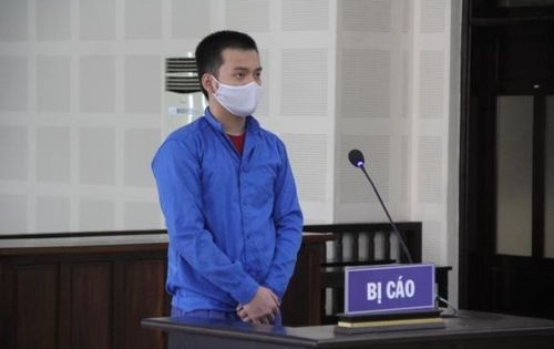 Đi đòi nợ đêm giao thừa, bị con nợ đâm thấu ngực