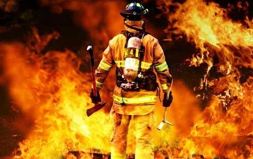 Hỏa hoạn bao trùm căn nhà khiến 3 cha con thiệt mạng