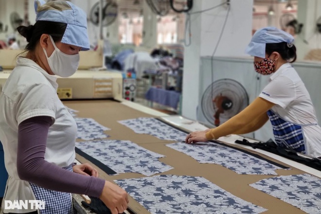 Doanh nghiệp mong gói hỗ trợ 38.000 tỷ đồng sớm được giải ngân (Ảnh: Khánh Hồng). 