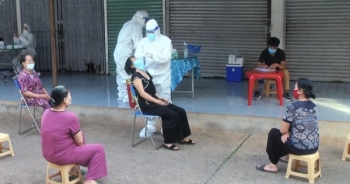 Hôm nay có 7.940 ca mắc mới Covid-19, 13 tỉnh đã qua 14 ngày không có ca nhiễm trong nước