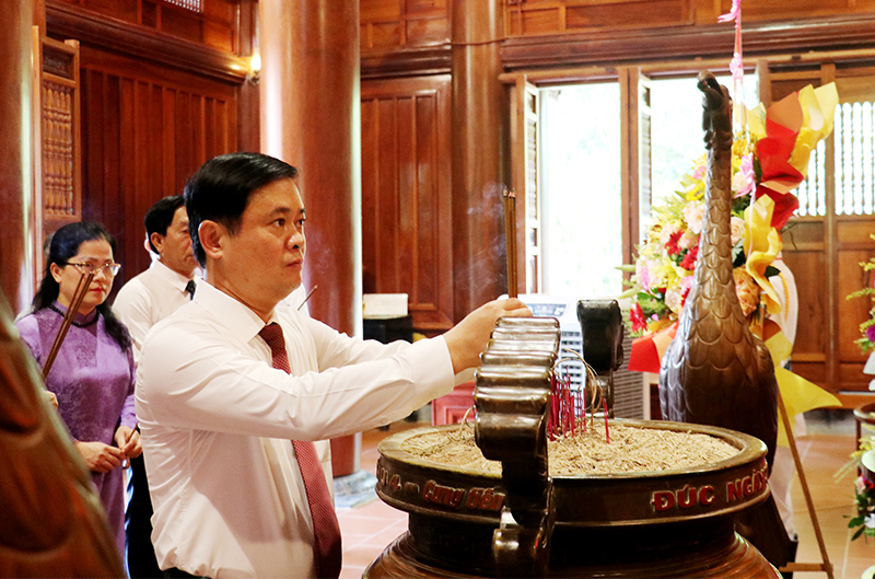 318-Bi-thu638290713685306275