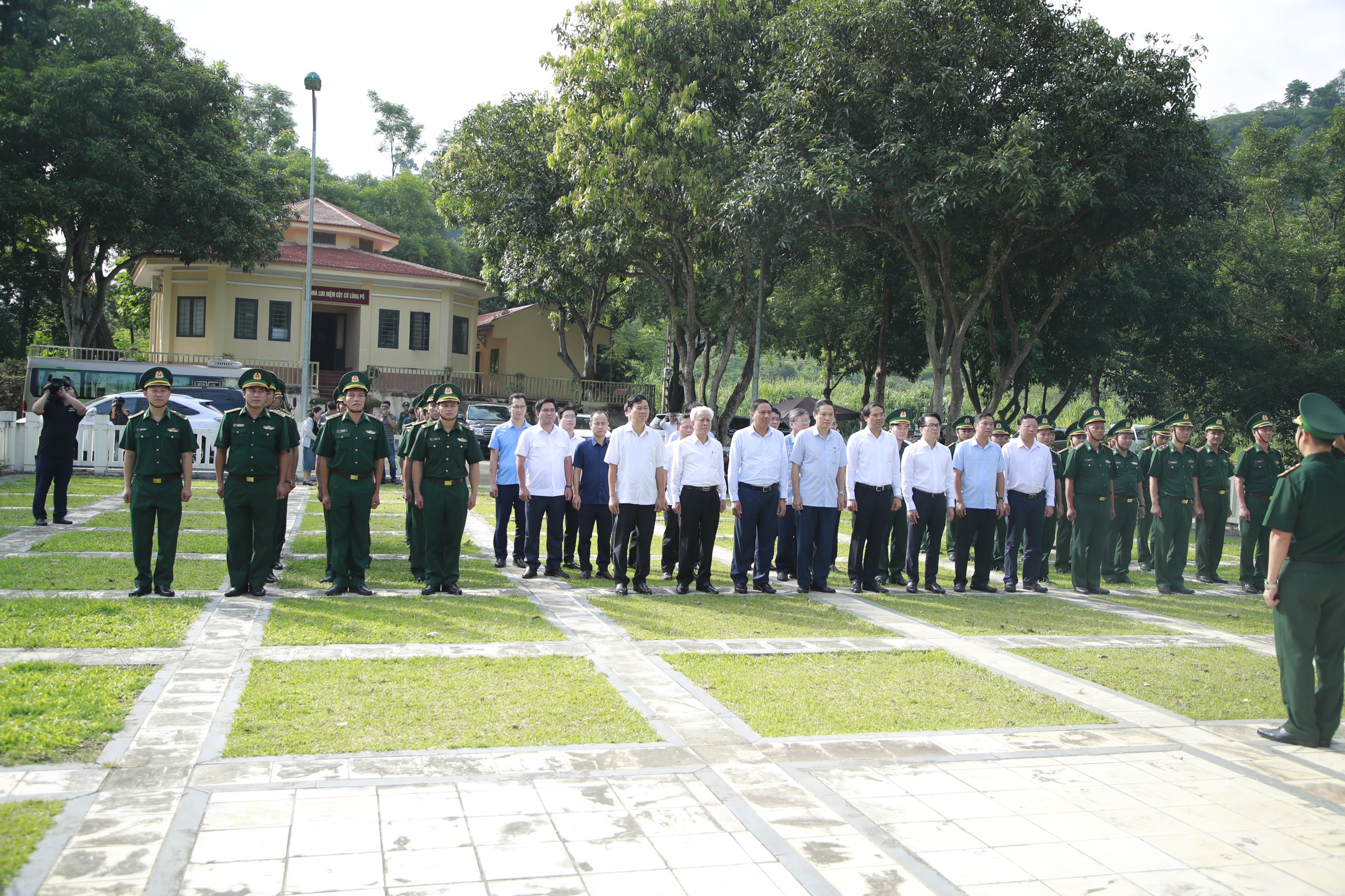 z4677411836124_18dad96d691d25da58ae78b99a9e6304