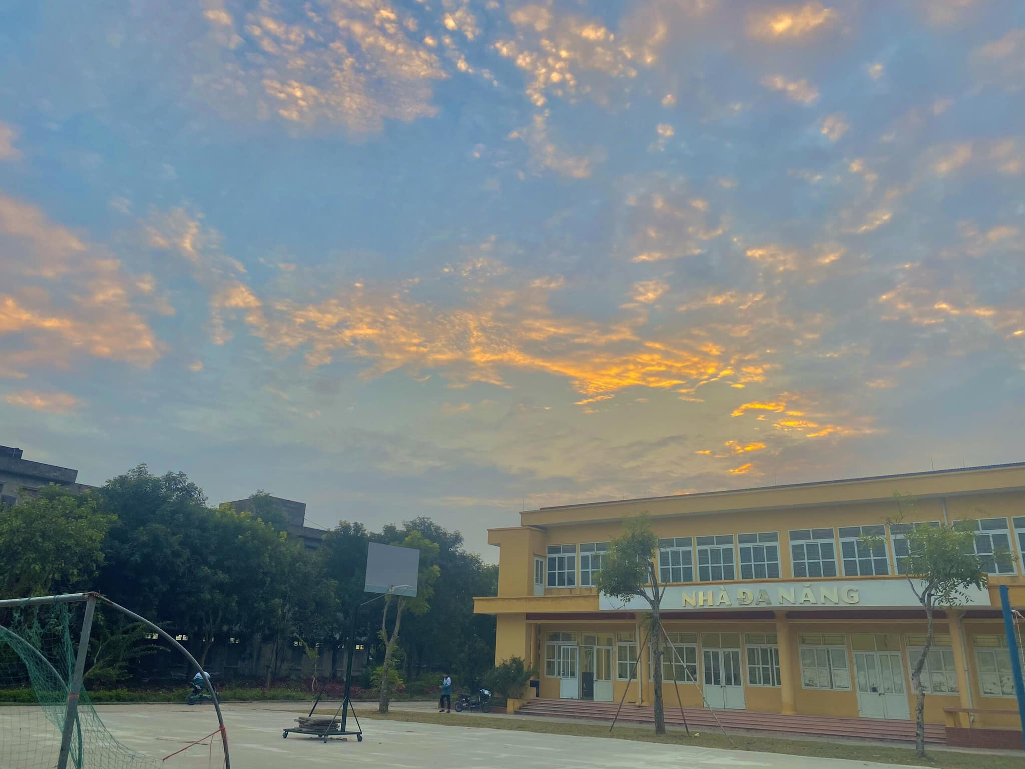 335139168_1185248845462573_5487742294751465384_n