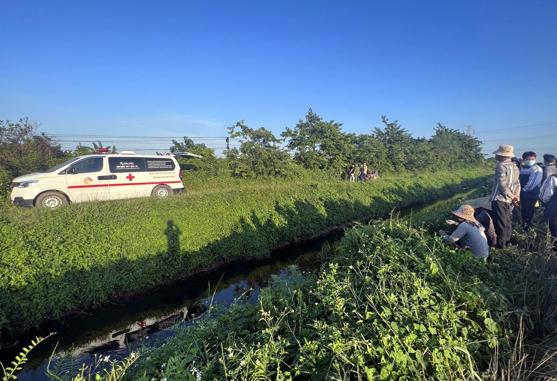 Hiện trường nơi ch&aacute;u b&eacute; bị tử vong.